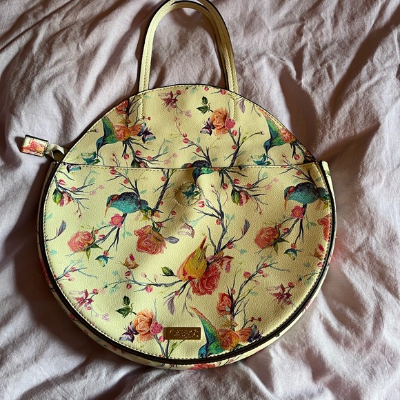 Beautiful circular purse - Picture 2 of 2